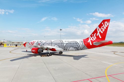 亚航喜迎第100架空客 机票酬宾拉开序幕(图)