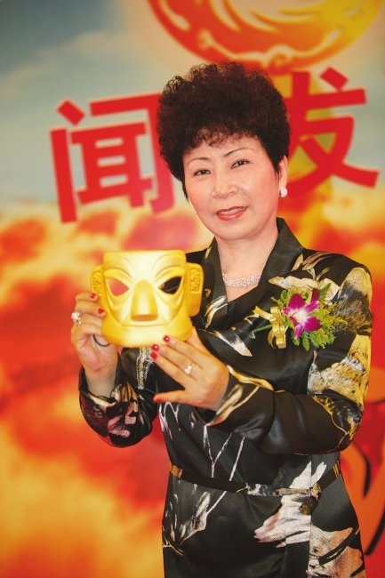 出演电视剧《金沙》黄晓明表弟被审问_腾讯