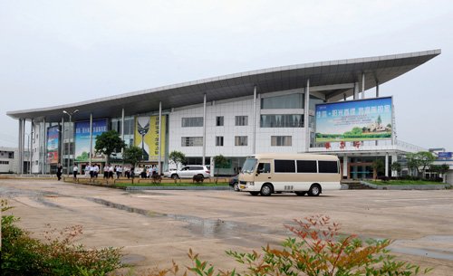 南充马市铺汽车客运站正式启用投入运营组图_