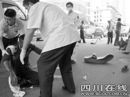 �ɶ�һ��ƿ��ײ������ ��ƿ������������(ͼ)