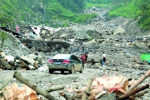 映秀处危险区 专家称汶川泥石流将持续百年 
