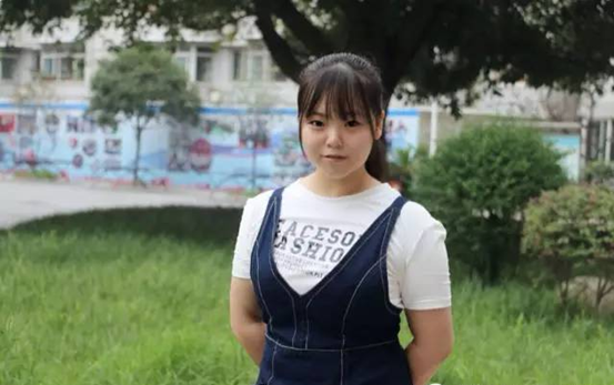 洞子口职中高考成绩放卫星 一半以上考生上本科