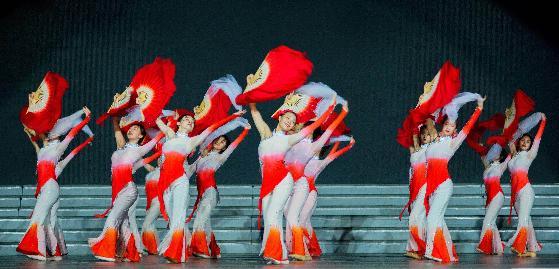 聚焦世界体育舞蹈节 《中国话》讲述中国故事