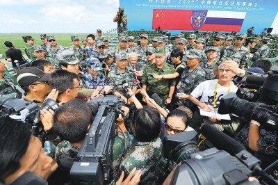 聚焦中国军队:提高军事透明度加大对外开放(图