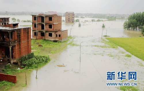新一轮强降雨袭来_新闻滚动