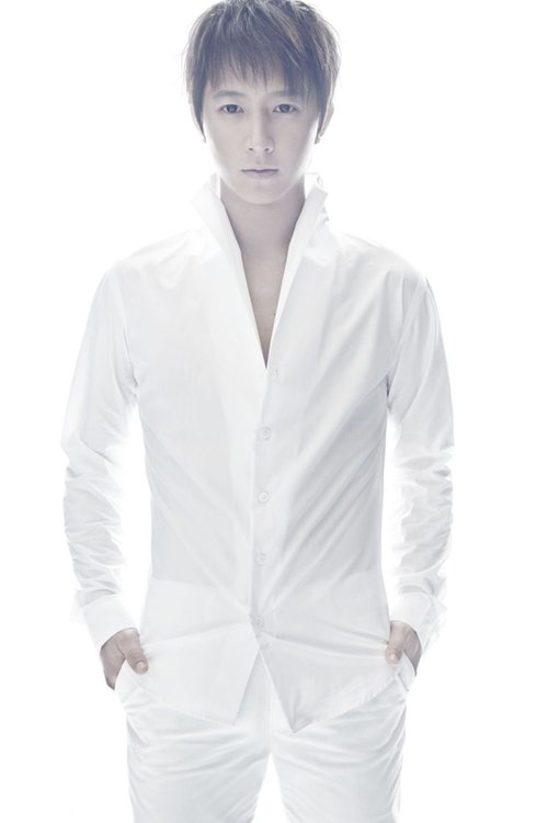 组图:韩庚新专辑造型照 化身天使魔鬼_娱乐速