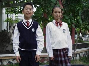 全国最拽校服比拼 <em>女生</em>集体<em>黑丝袜</em>美丽加分图