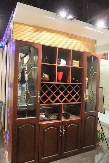 打探米兰印象整体衣柜高升桥店 追随时尚潮流