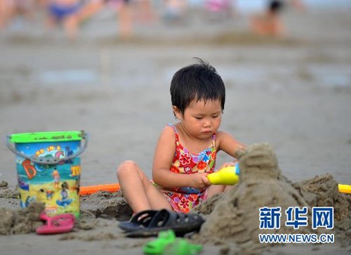 广西金滩:孩子们的暑期乐土