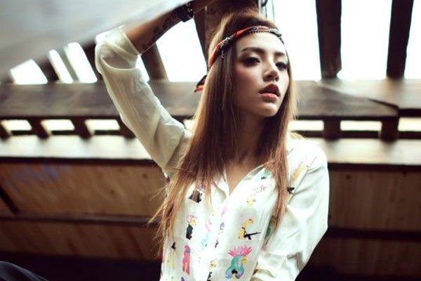网友调查:谁是<em>四川最美女艺人</em>?-大成娱乐2013