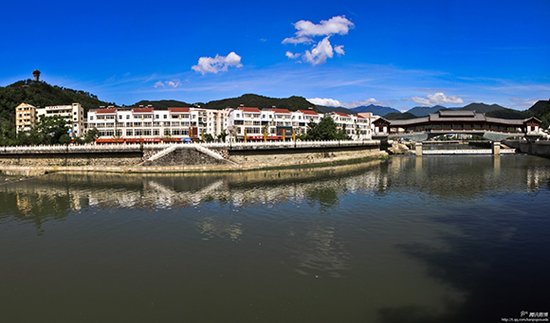 四川最美街景:青川展示震后最美街景