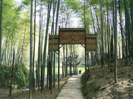 宜宾蜀南竹海门票拟涨至85元下月听证_新闻滚