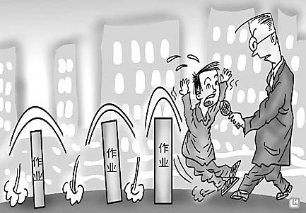 78.9%家长甘当助教使家庭教育被学业化_新