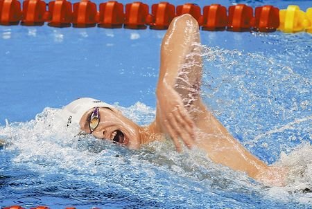 孙杨破1500米自由泳世界纪录