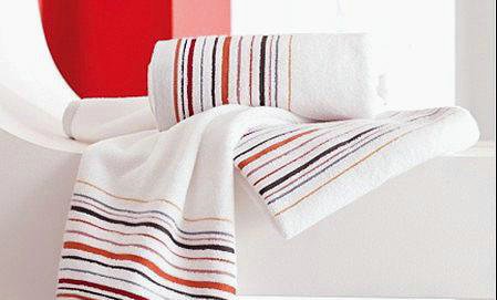 给家增添丝丝暖意 10款时尚<em>毛巾被</em>送来温暖_大