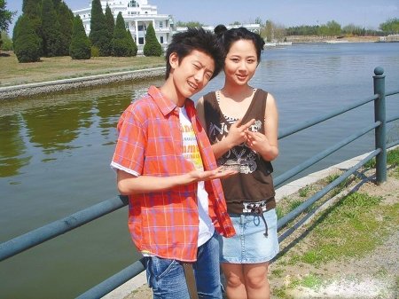 杨紫张一山抢拍戏赶开学 林妙可报到9月1日上课_教育_腾讯网