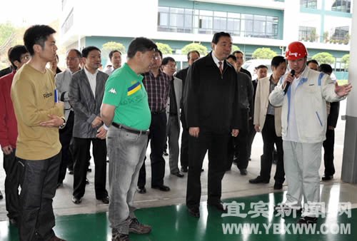 宜宾临港经济开发区代表团赴成都经开区取经_