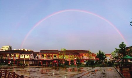 街道选美再掀高潮 一天内票数激增200万(图)