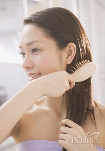 女性头发护理要注意 每天洗头易伤发质(组图)_