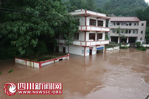 广安区:洪水严重超警 突破历史极值 25万人受灾
