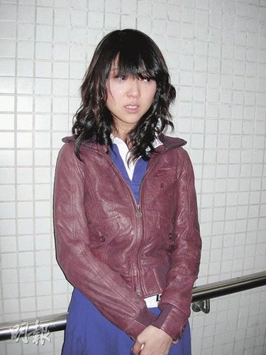 薛凯琪露底裤私密照遭偷拍 崩溃大哭:不尊重女