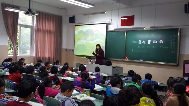 盐小锦馨分校一年级家长开放日:快乐学习 健康