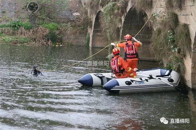 绵阳男子割腕后跳河轻生 被打捞上岸时已死亡