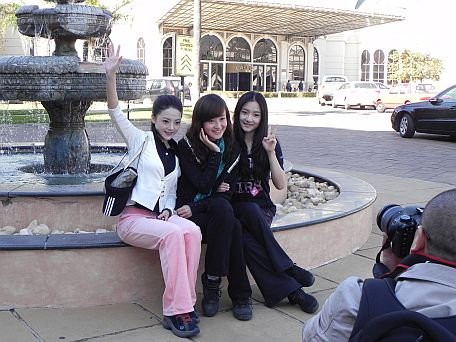 史无前例 中国足球宝贝伴舞世界杯_房产新闻