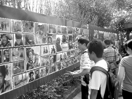 347张照片 成都义工触摸布拖_新闻滚动