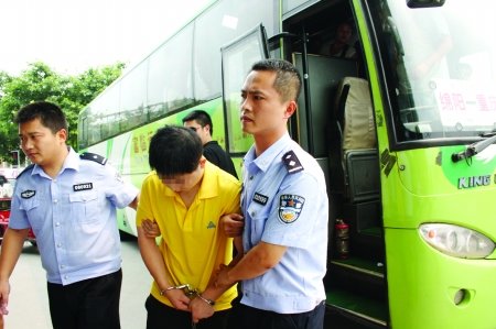 绵阳:烦债主催债 男子蓄谋半年杀人勒索