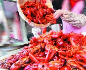 龙虾批发商曝洗虾粉已出现四五年 为拯救行业