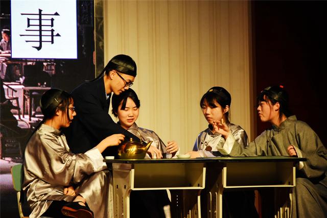 七实校园话剧节 春风四月华丽上演