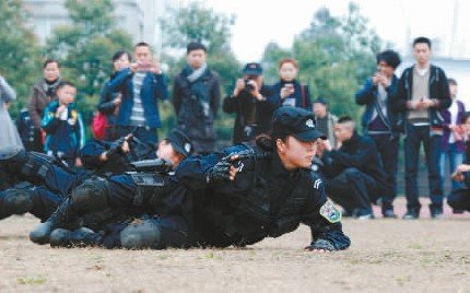 成都女子特警队女子特警队罗斌女子特警队