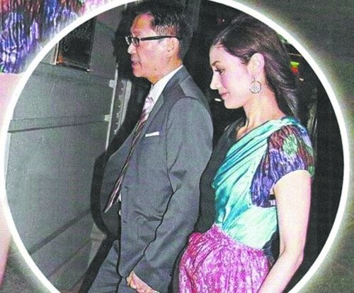 怀上了,是个女儿!李嘉欣大肚照曝光