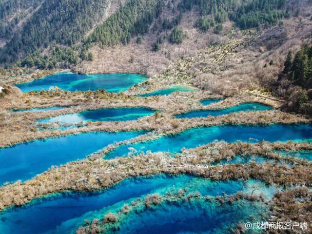 九寨沟重新开放依然美 火花海已形成新景观