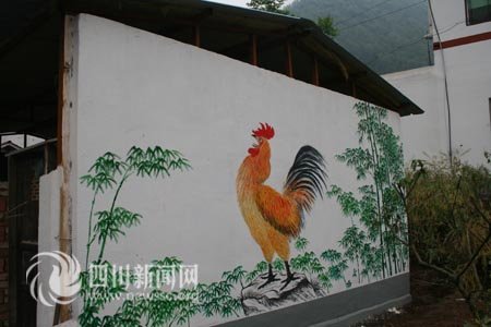 搬进新家园 村民们用墙画表达喜悦和感恩_新闻