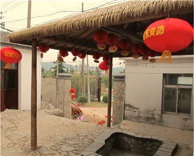 南京汤家家 茅草亭下泡温泉