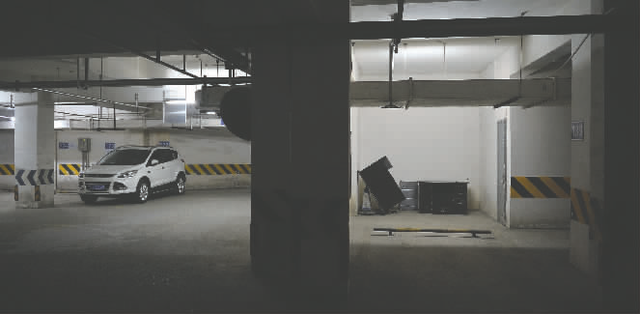 成都一小区地下停车场传尖叫声:救命(图)