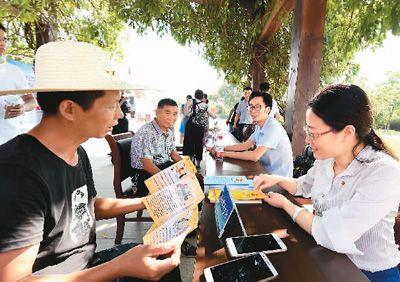 土地“醒了” 房子“活了” 农民有盼头了