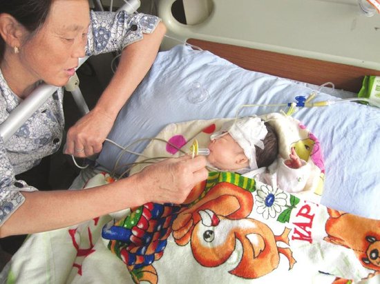 新生 男婴被弃 花台 先天性肛门闭锁手术费需10