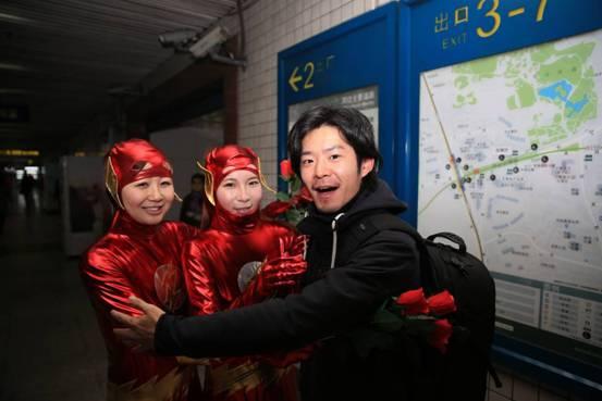 地铁闪电女+事件疑为国内知名房产电商精心策划