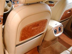 极尽奢华 实拍2011款宾利慕尚Mulsanne
