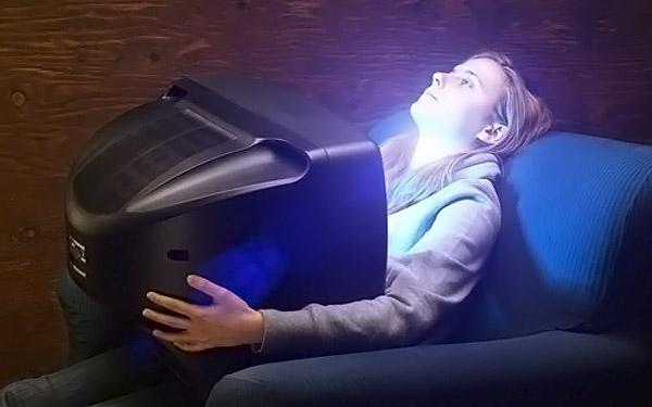 专家:看电视太久容易得八种病