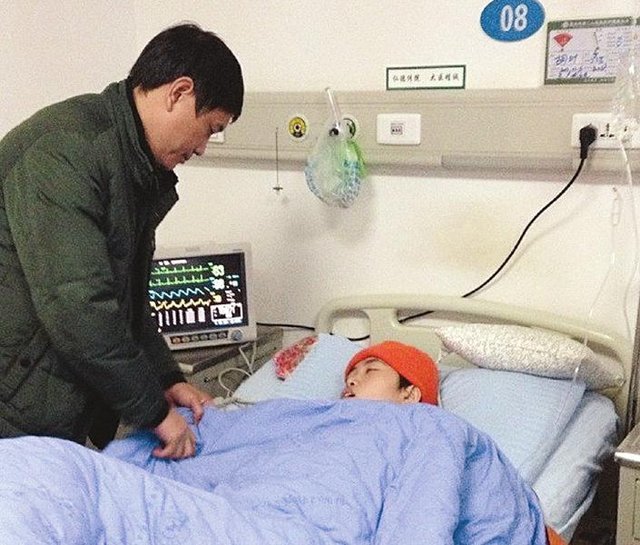 宜宾女孩18岁患癌症 唱歌乐观抗癌5年(图)