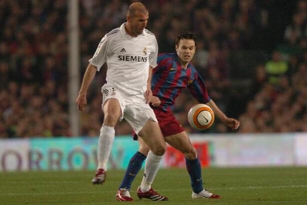 足坛十大最贵球员:博格巴登顶在即