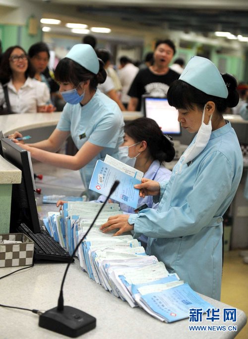 北京儿童医院日门诊量超八千