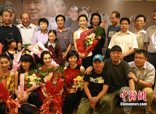 李保田领衔《丑角爸爸》 演艺生涯崭新尝试