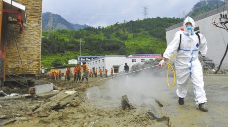 宜宾沙坪镇双石碑人口_◆镇政府组织填埋,设围挡防止再倾倒   随