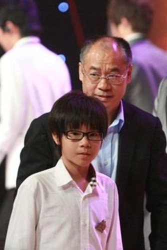 李宁儿子首度公开亮相 帅气逼人领导范(组图)