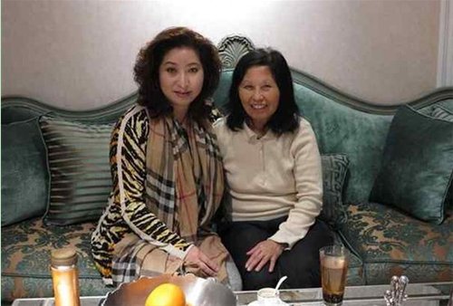 周晓秋与Dawnia的不解之缘